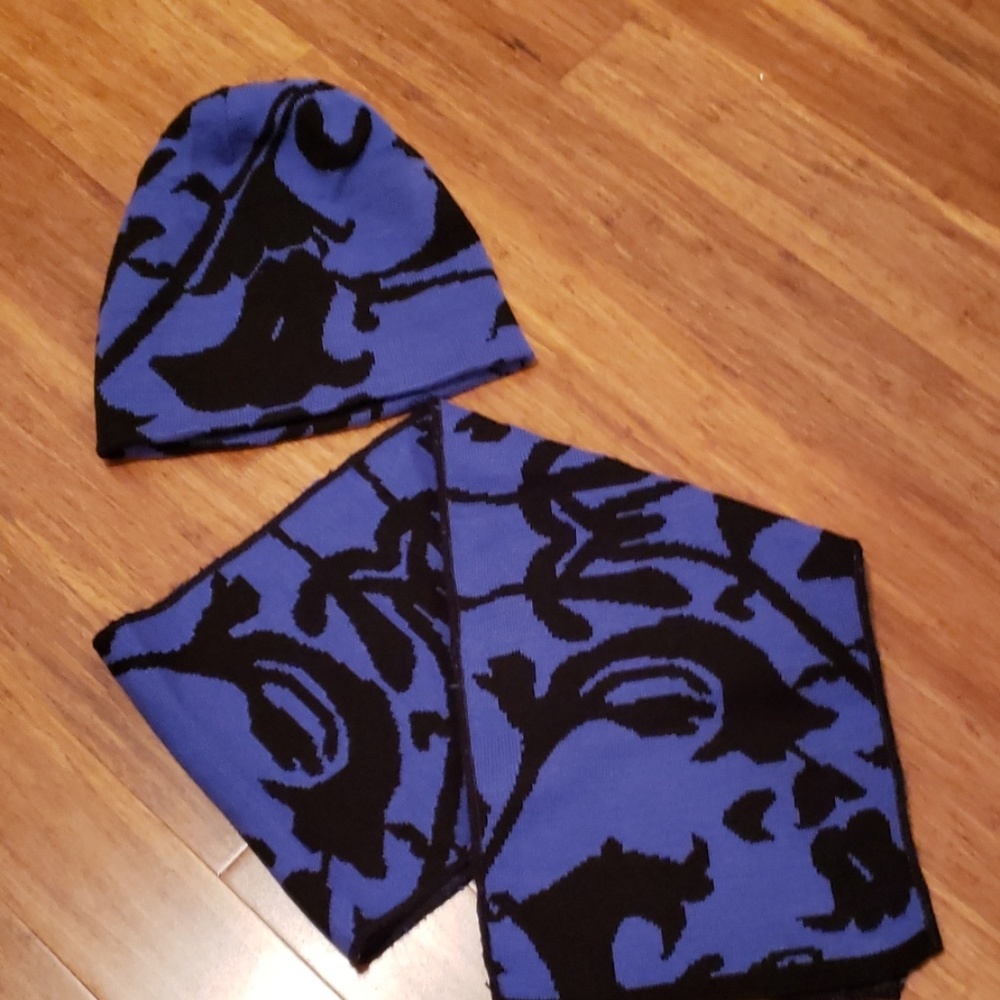 Fashion beanie and scarf set